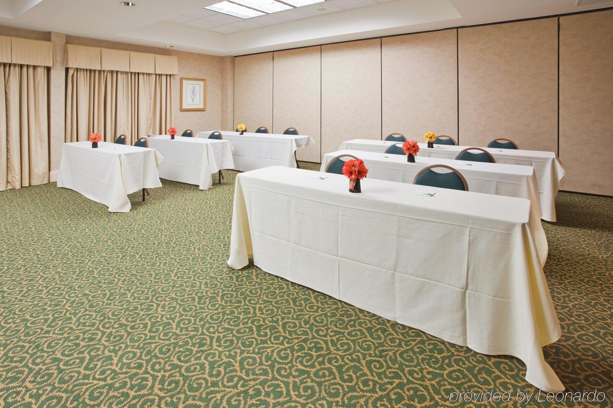 Holiday & Raleigh By Ihg Hotel Cary